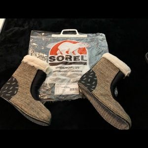 2/$40 item. Sorel thermal lining for badger or caribou women’s boots. Size 7.